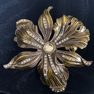 Vintage flower brooch